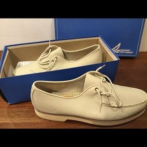 Sperry Top-Sider Vintage White Captain’s NEW